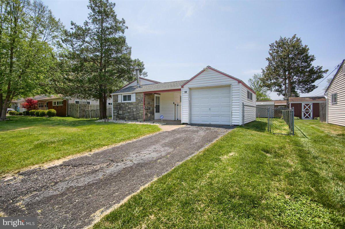 59 Incurve Road Levittown, PA 19057 - Photo 2 of 30 Gallery Image 2