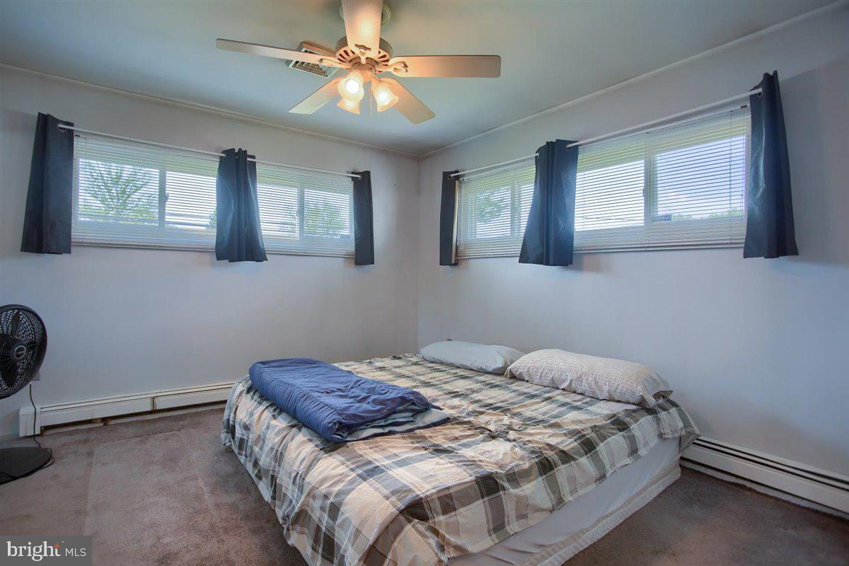 59 Incurve Road Levittown, PA 19057 - Photo 22 of 30 Gallery Image 22