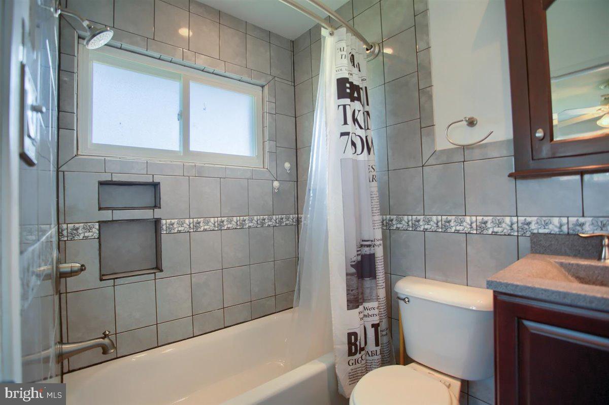 59 Incurve Road Levittown, PA 19057 - Photo 25 of 30 Gallery Image 25