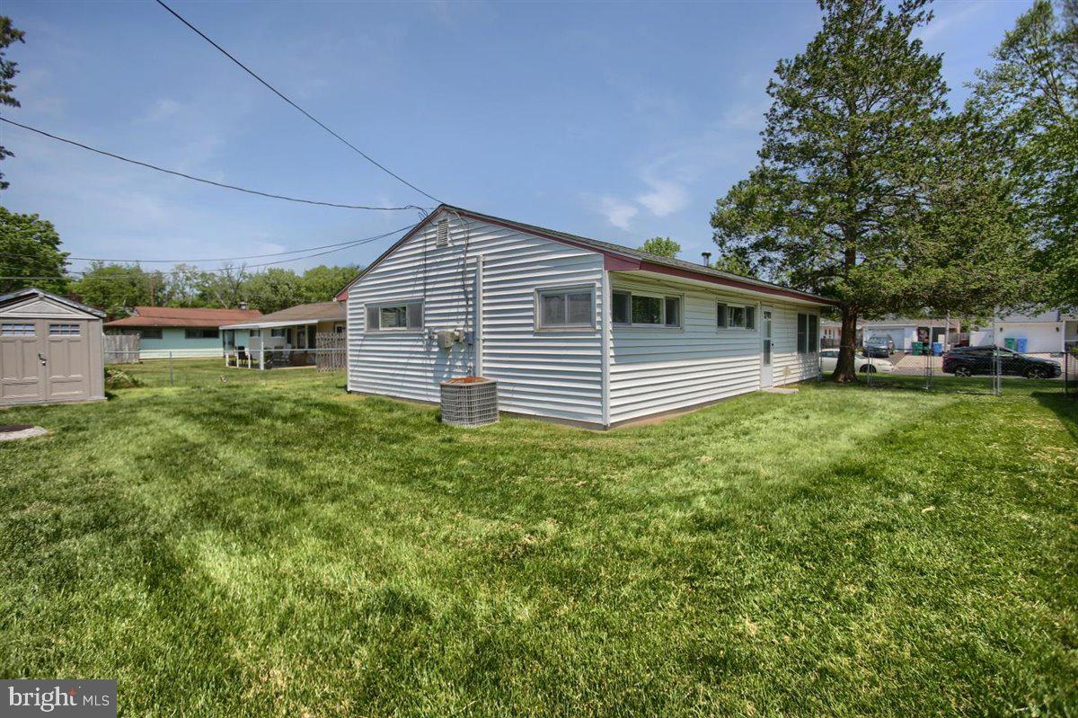 59 Incurve Road Levittown, PA 19057 - Photo 6 of 30 Gallery Image 6