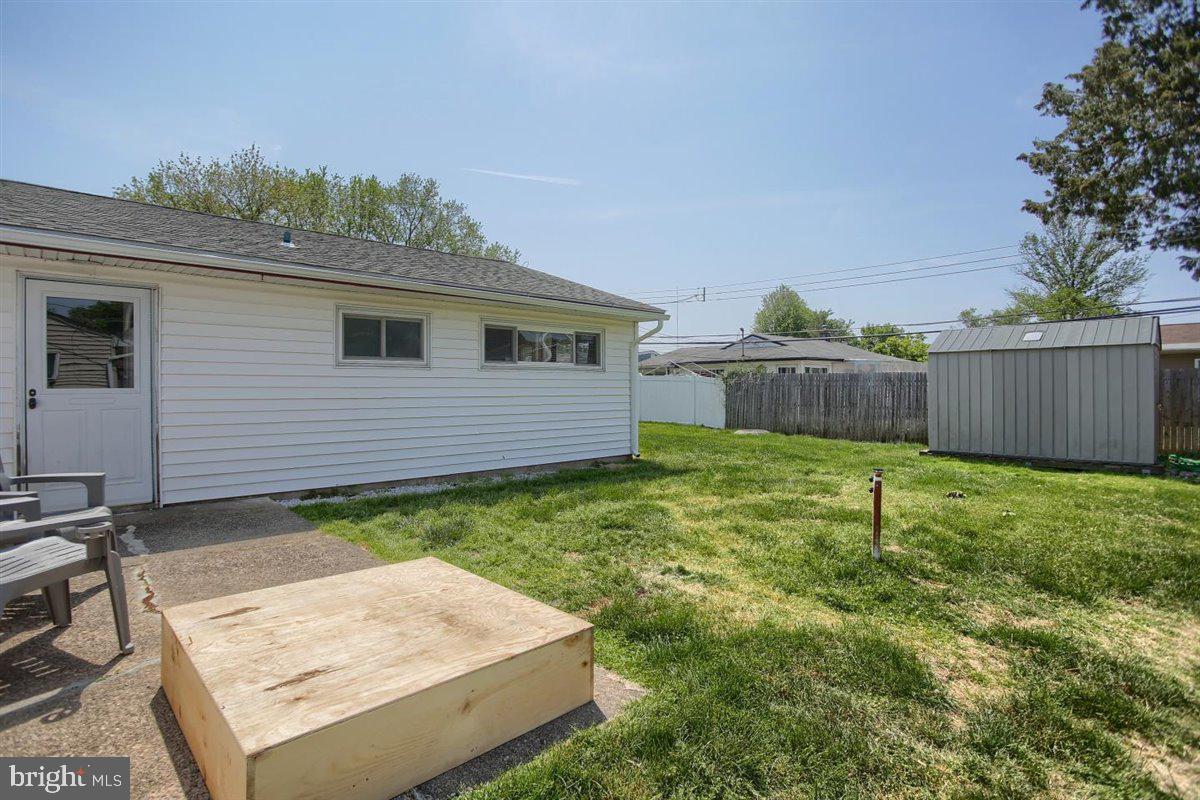 59 Incurve Road Levittown, PA 19057 - Photo 8 of 30 Gallery Image 8