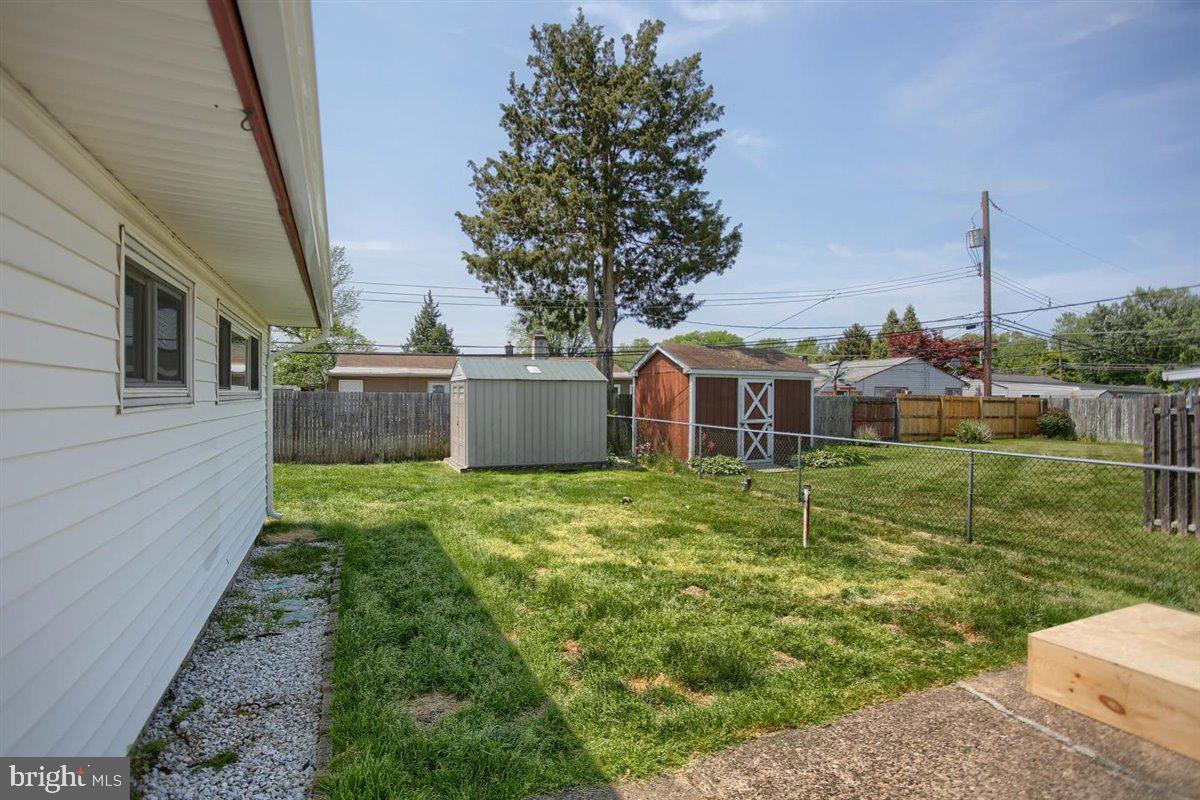 59 Incurve Road Levittown, PA 19057 - Photo 9 of 30 Gallery Image 9