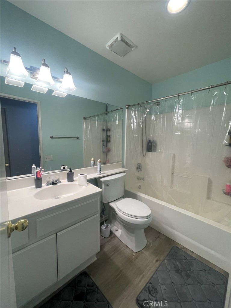965 Hardwick Avenue Beaumont, CA 92223 - Photo 7 of 19 a bathroom with a sink toilet tub and shower