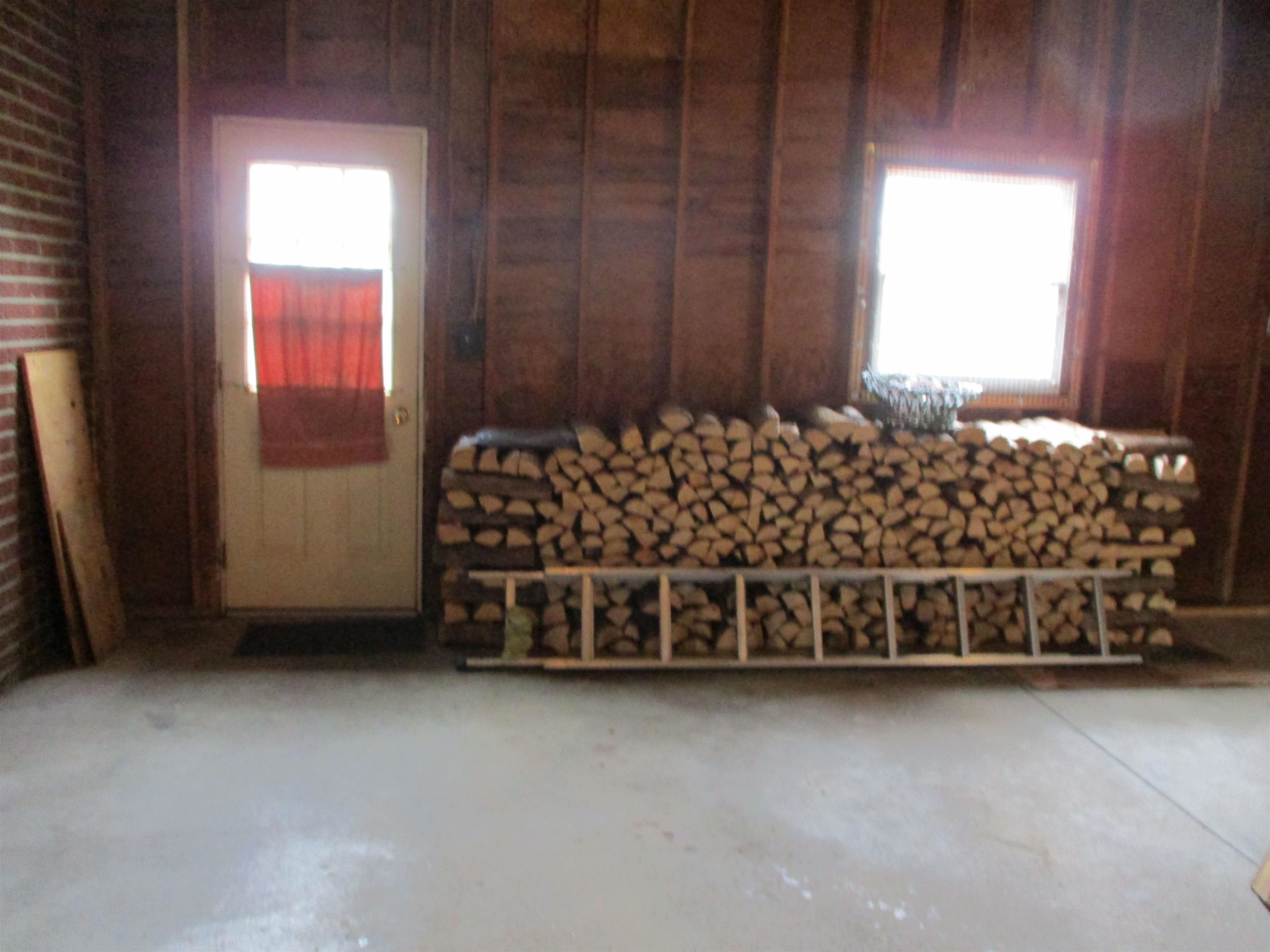 11191 Lansing Road Durand, MI 48429 - Photo 40 of 51 50104972-39.JPG