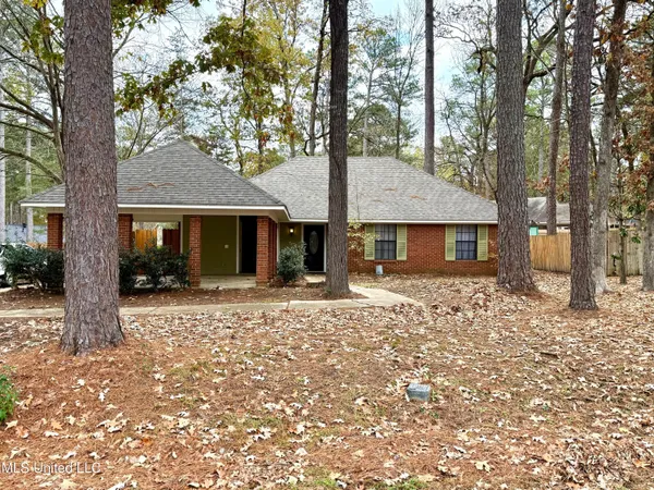$1,900 | 182 Bellegrove Circle, Brandon, MS 39047