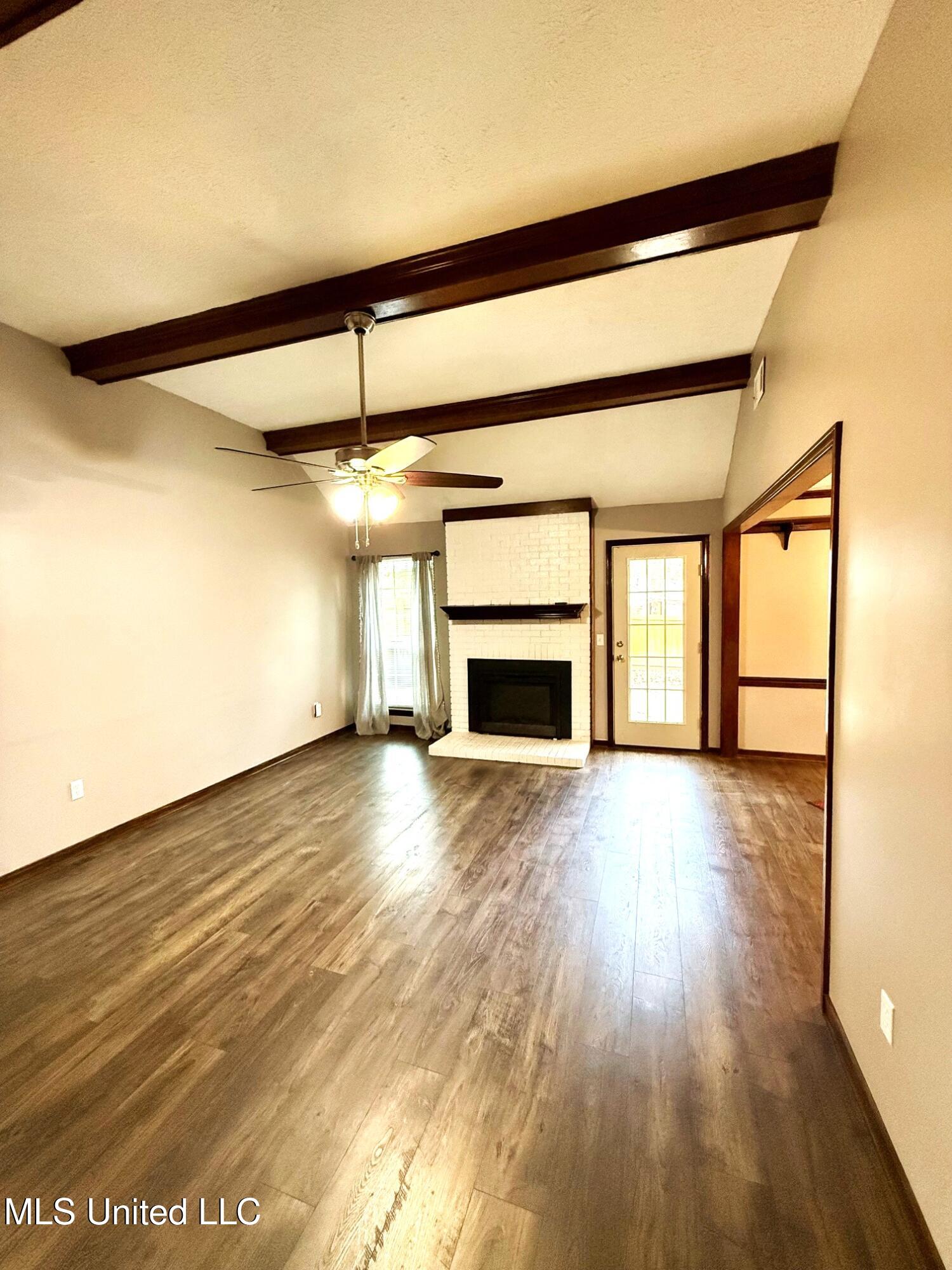 182 Bellegrove Circle Brandon, MS 39047 - Photo 14 of 25 LIVINGROOM3