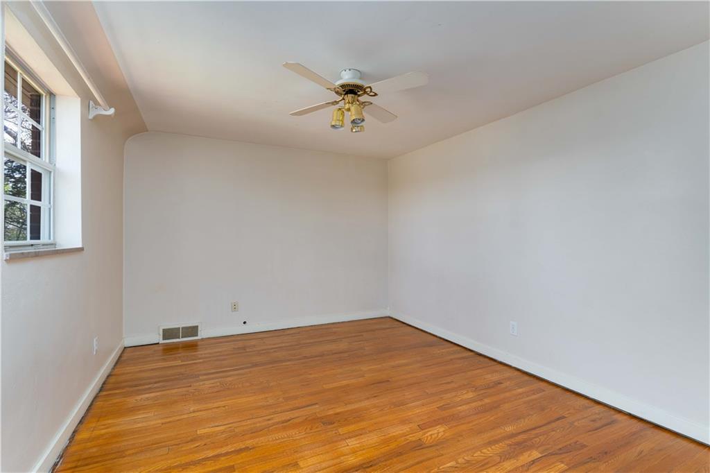 139 Fairfax Road Pittsburgh, PA 15221 - Photo 11 of 25 Gallery Image 11
