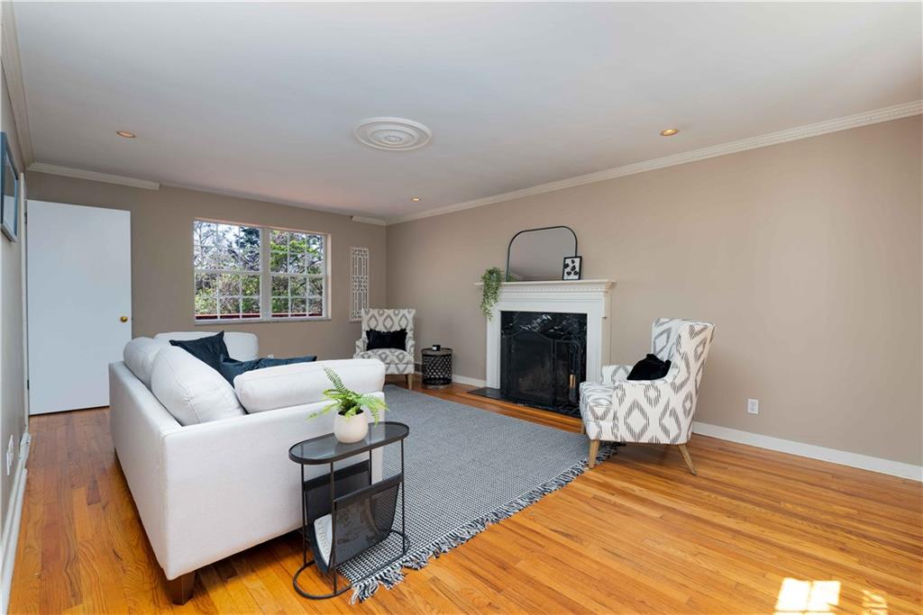139 Fairfax Road Pittsburgh, PA 15221 - Photo 3 of 25 Gallery Image 3