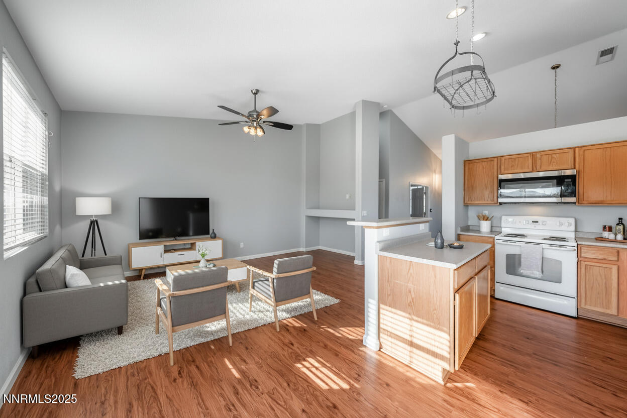 8896 Mahon Drive Reno, NV 89506 - Photo 12 of 29 collov-ai_20251126102831_xh67wj