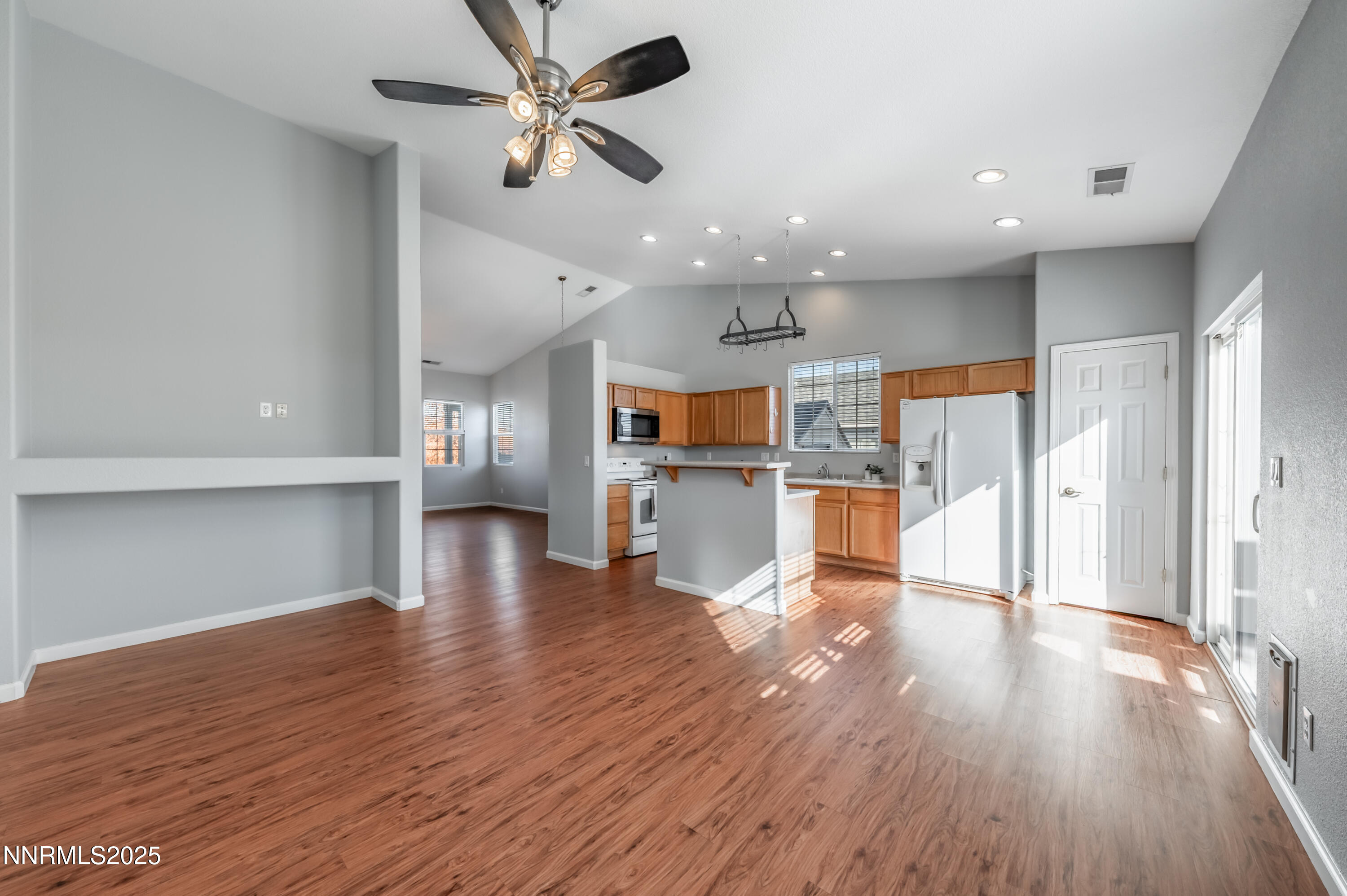 8896 Mahon Drive Reno, NV 89506 - Photo 15 of 29 m-1021