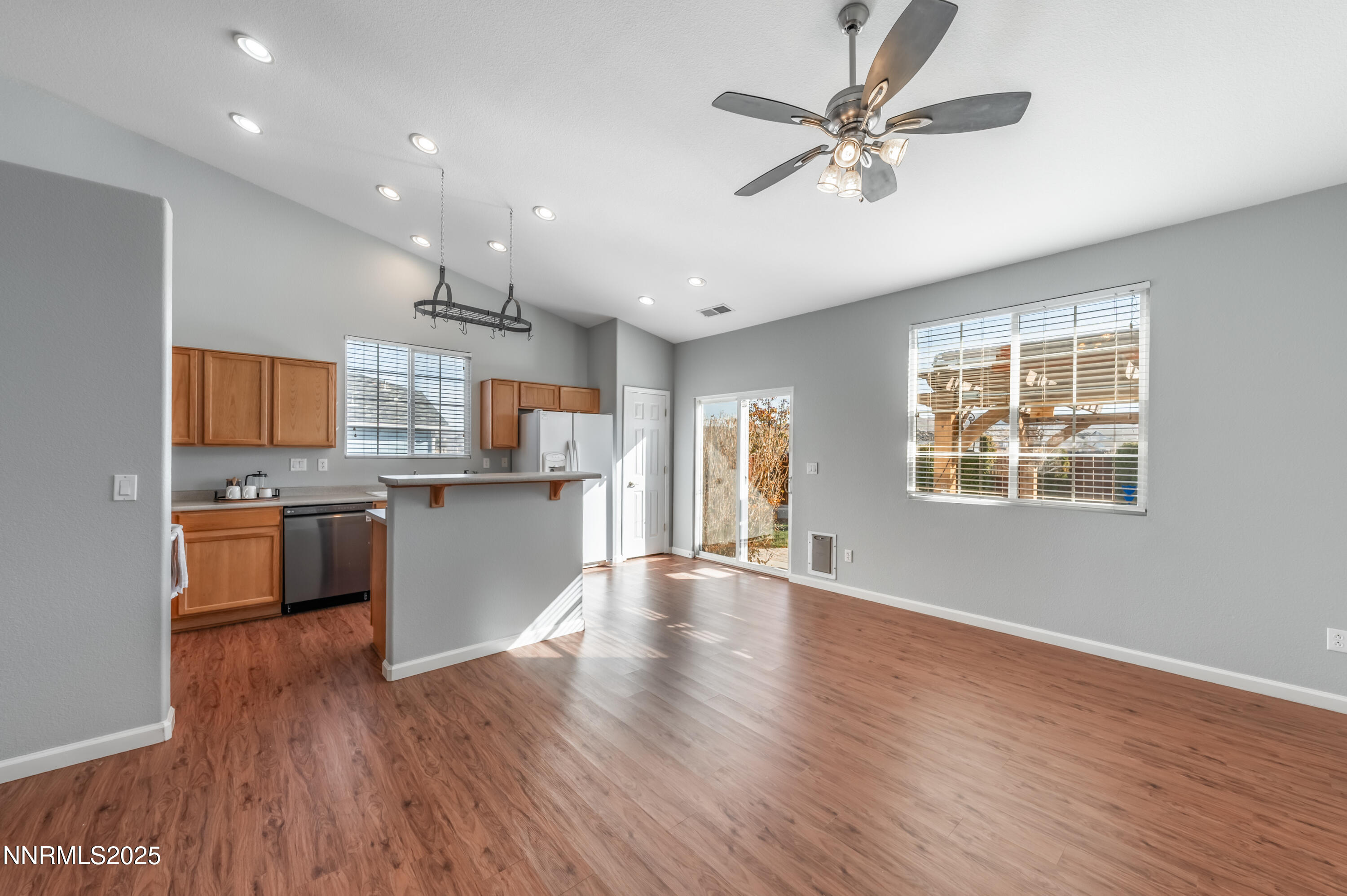 8896 Mahon Drive Reno, NV 89506 - Photo 16 of 29 m-1022