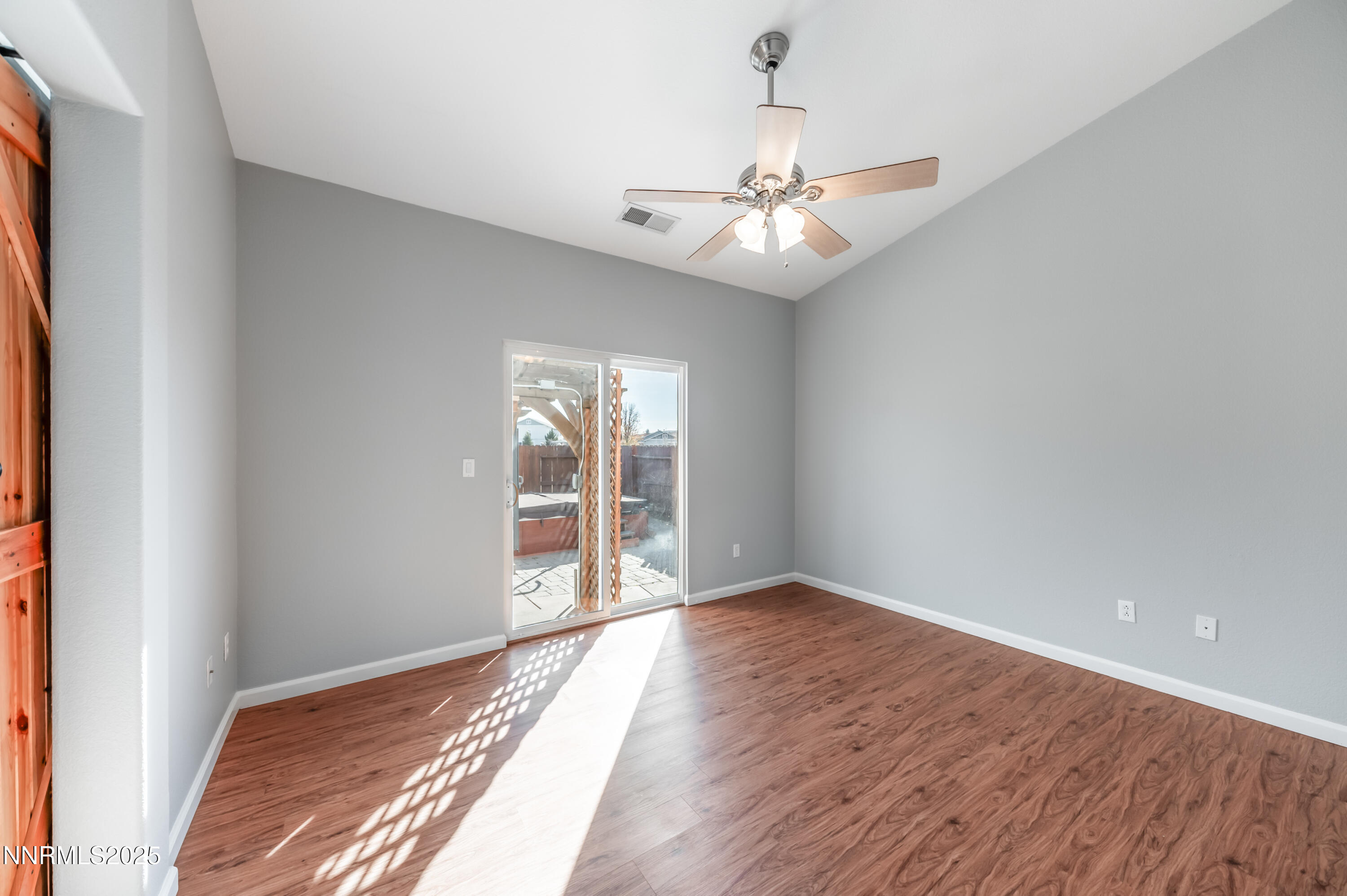 8896 Mahon Drive Reno, NV 89506 - Photo 18 of 29 m-1023