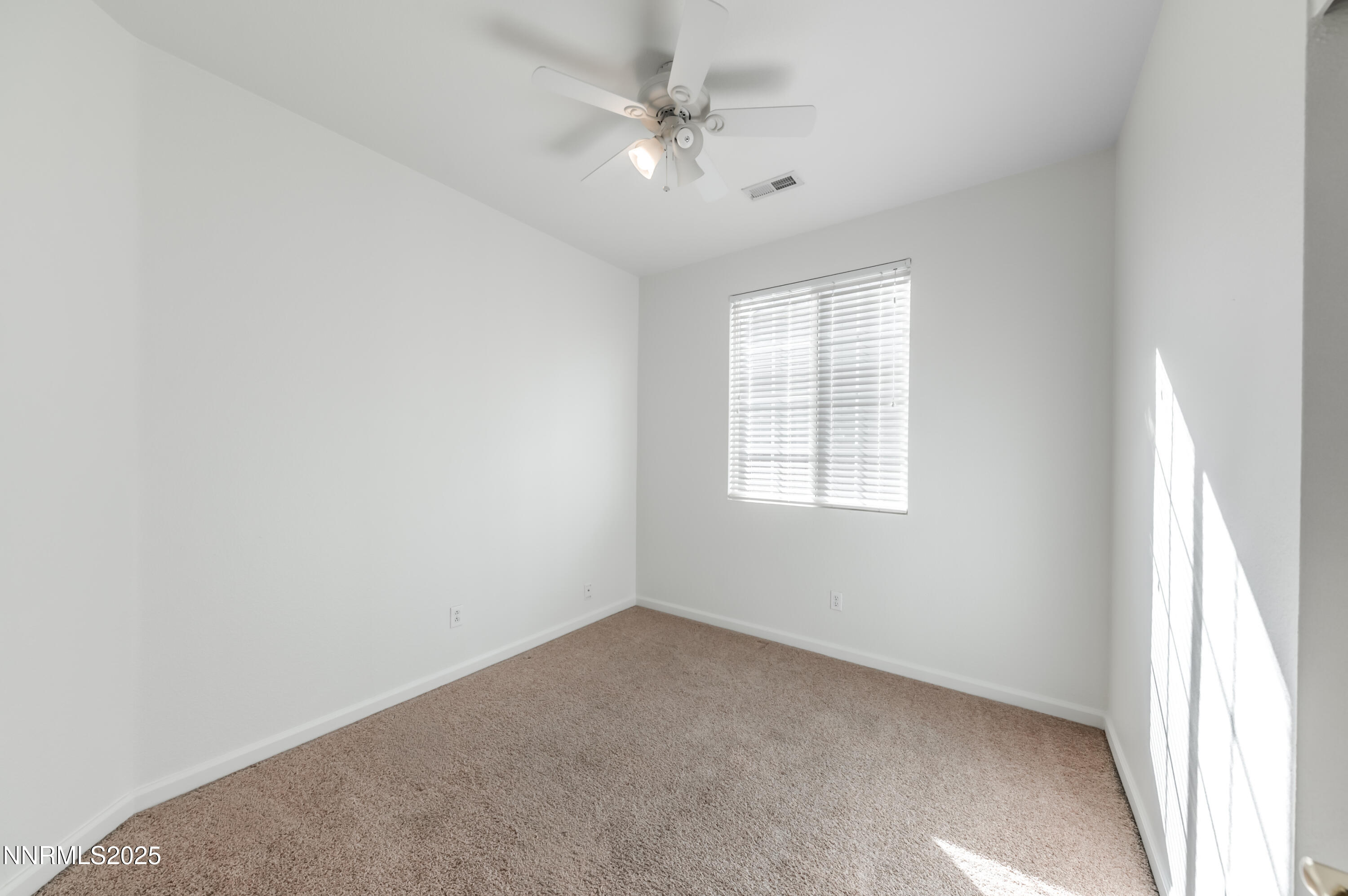 8896 Mahon Drive Reno, NV 89506 - Photo 21 of 29 m-1027