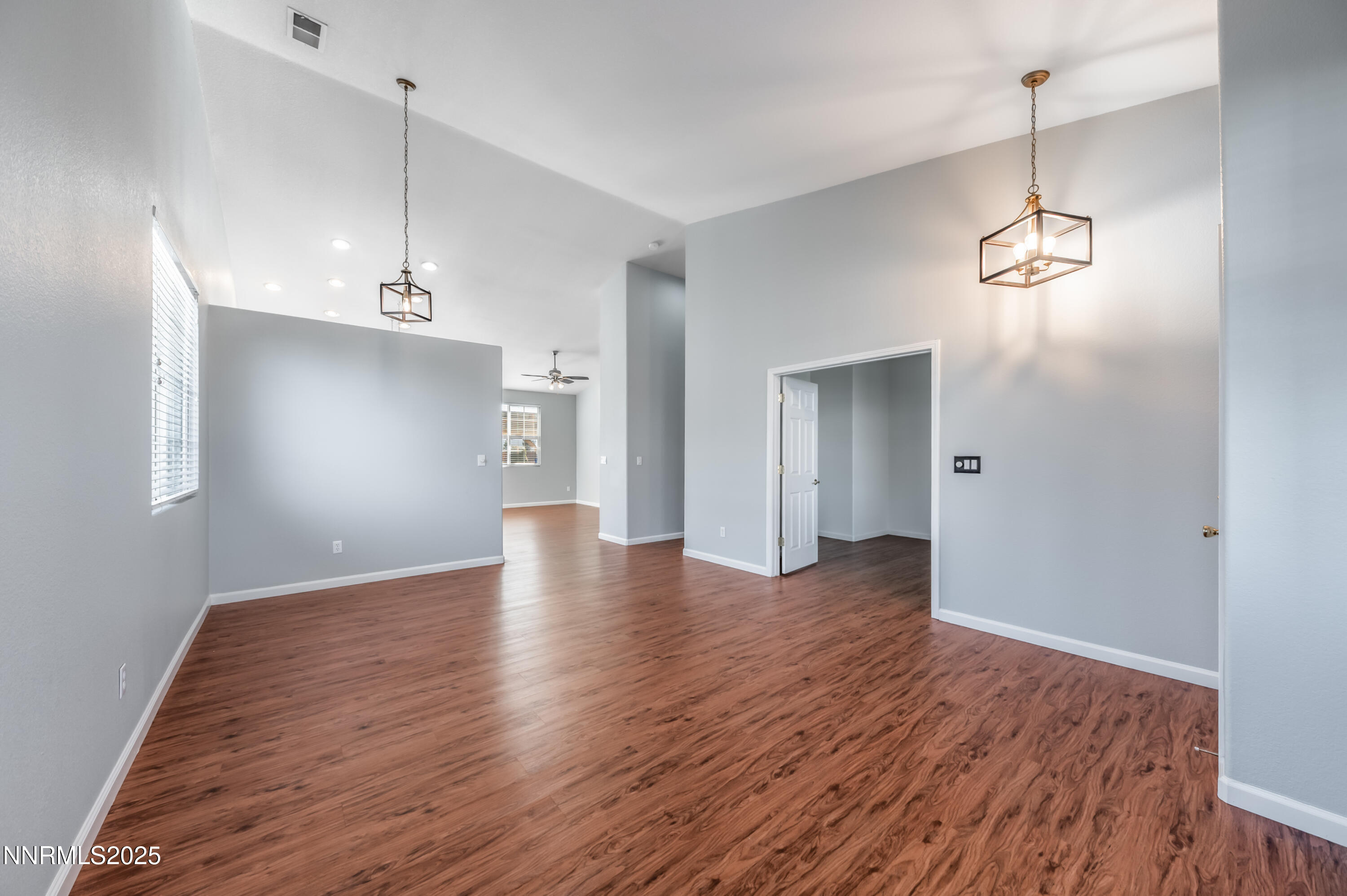 8896 Mahon Drive Reno, NV 89506 - Photo 8 of 29 m-1012