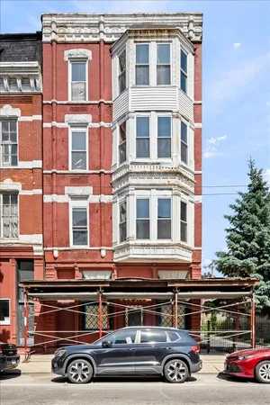 $300,000 | 1905 South Loomis Street, Chicago, IL 60608