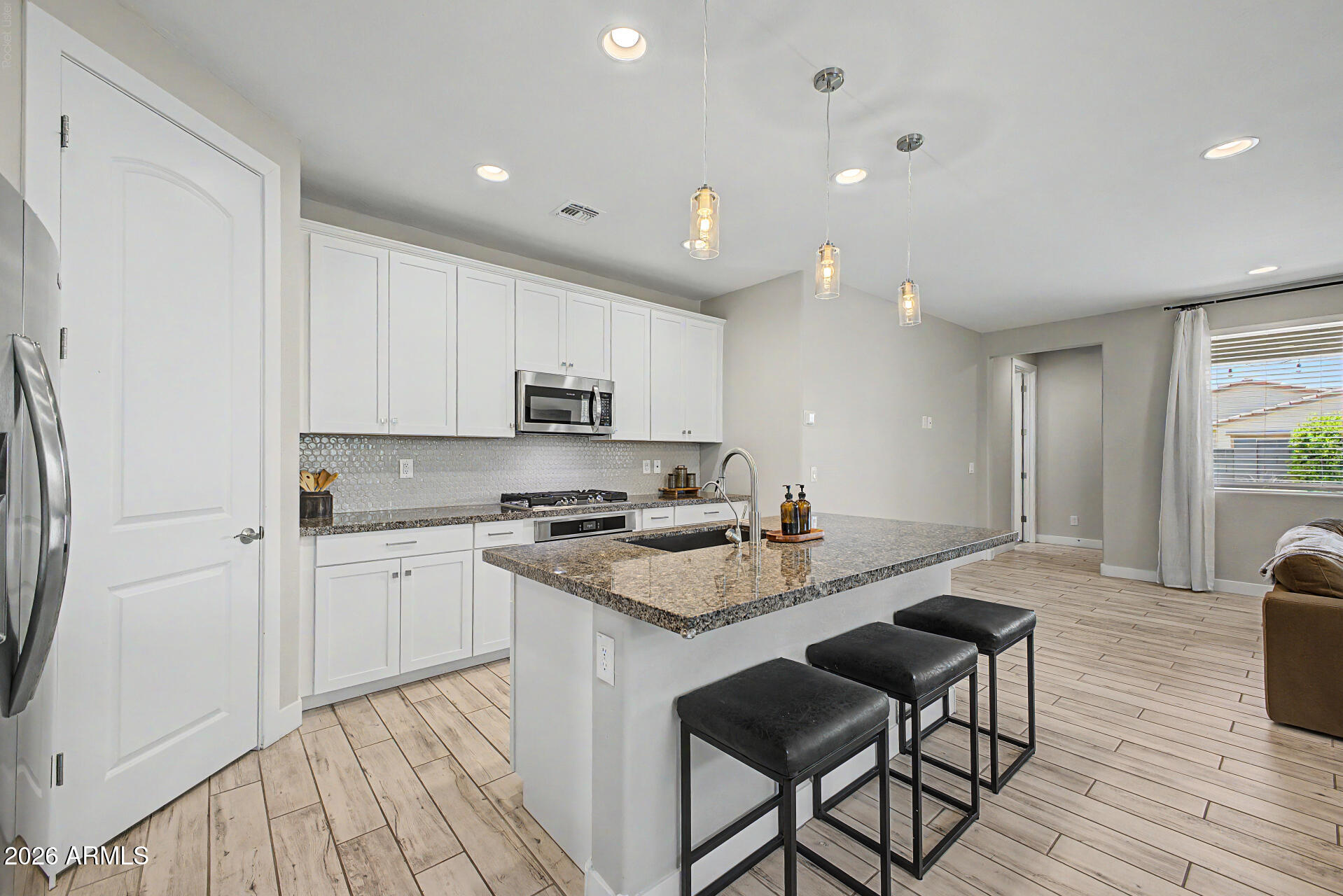17455 West Bloomfield Road Surprise, AZ 85388 - Photo 10 of 36