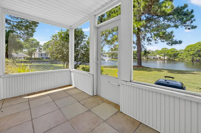 $599,900 | 707 Sandpiper Drive, Unit 10670, Miramar Beach, FL 32550