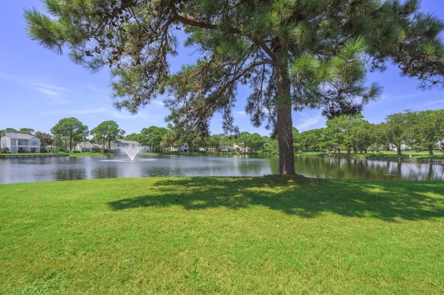 $599,900 | 707 Sandpiper Drive, Unit 10670, Miramar Beach, FL 32550