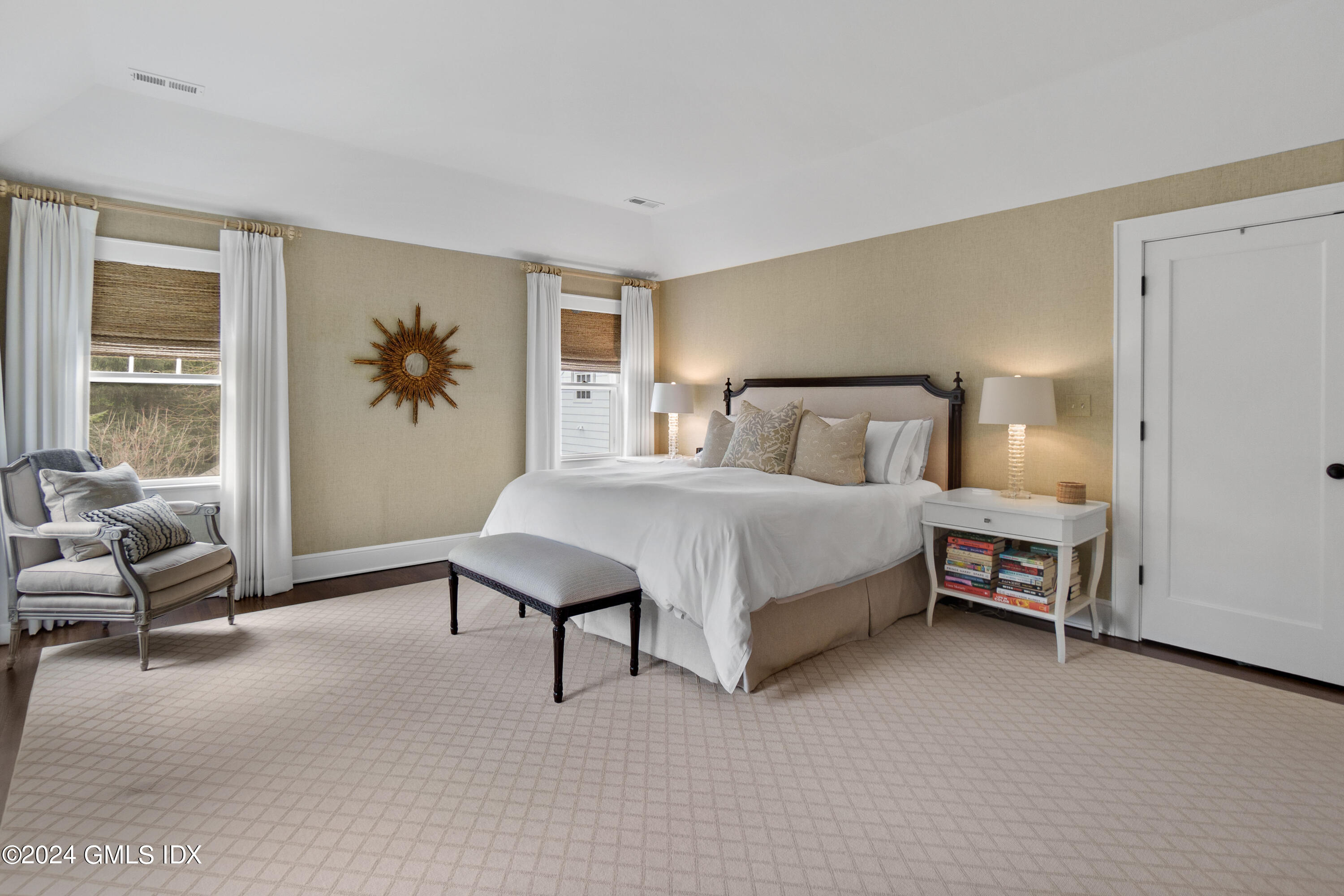 20 Knoll Street Riverside, CT 06878 - Photo 14 of 27 a bedroom with a bed and a couch