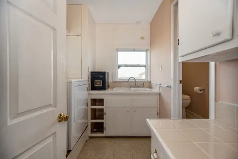 $325,000 | 19 Dewberry Lane, Seadrift, TX 77983