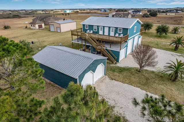 $325,000 | 19 Dewberry Lane, Seadrift, TX 77983