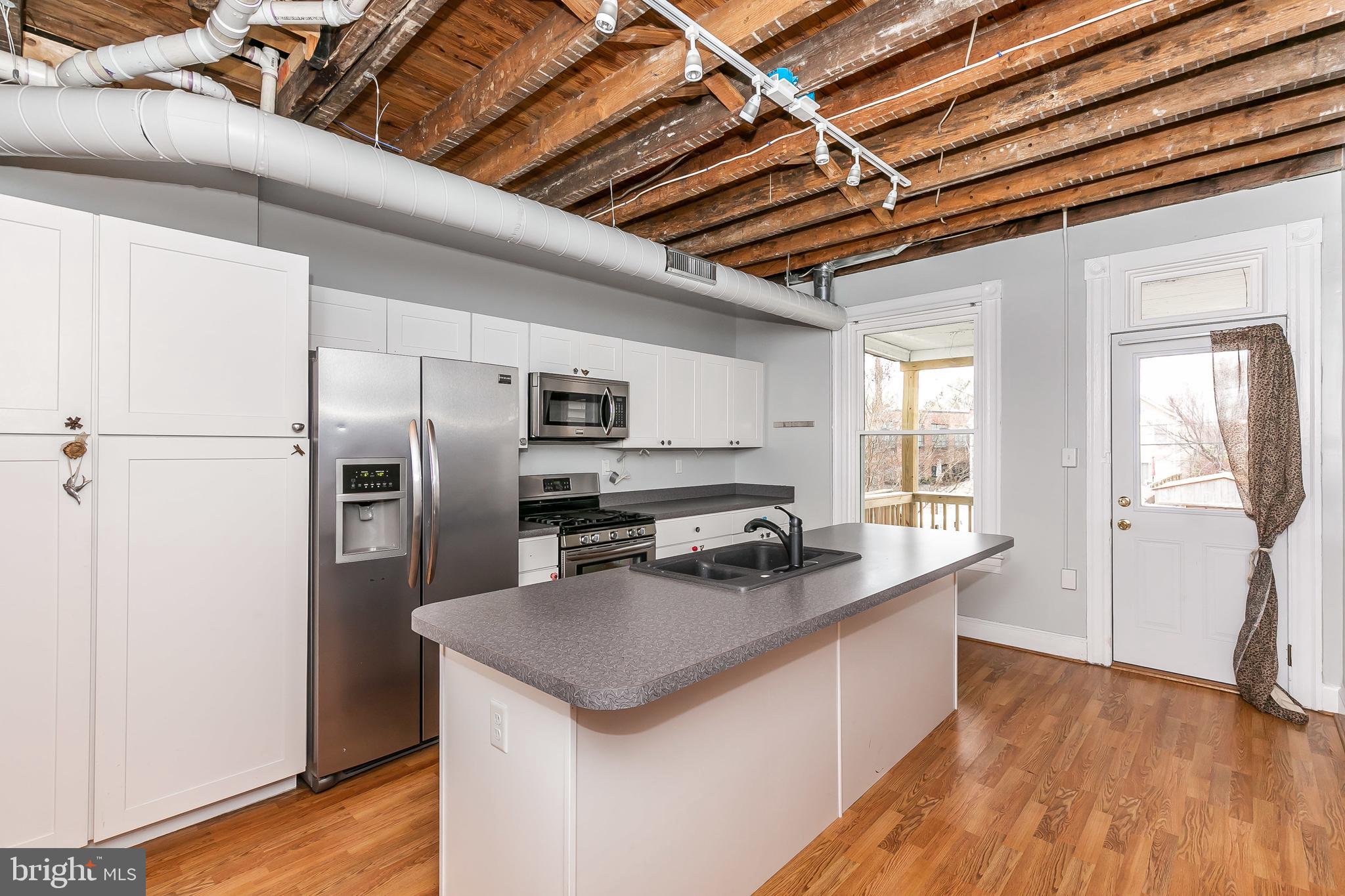 3624 Roland Avenue Baltimore, MD 21211 - Photo 16 of 42 Gallery Image 16
