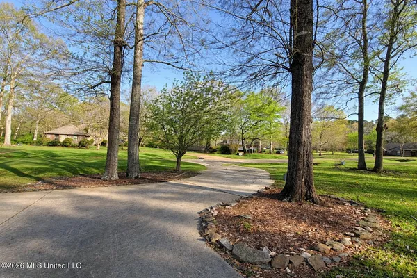 $464,900 | 204 Magnolia Springs Boulevard, Florence, MS 39073