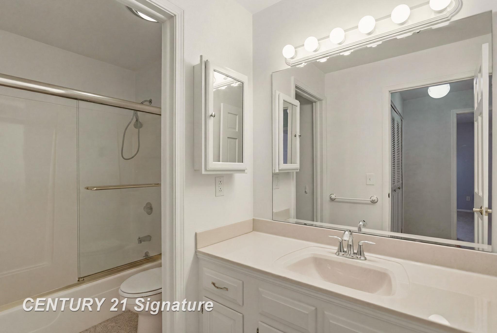 719 Kennely Road, Unit E78 Saginaw, MI 48609 - Photo 28 of 48