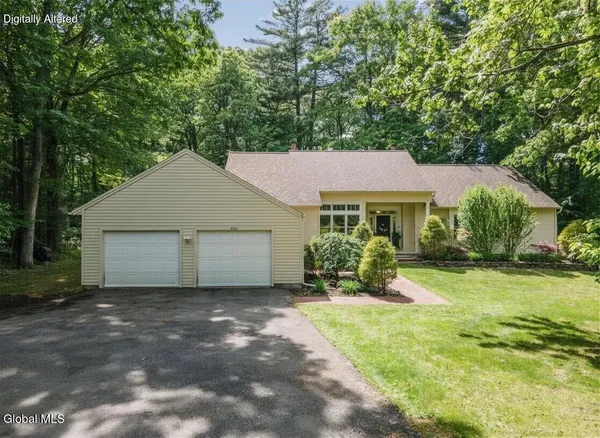 $549,900 | 703 Maple Lane, Niskayuna, NY 12309