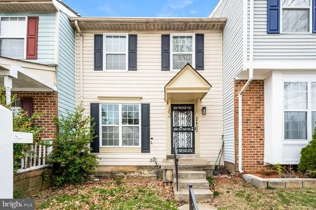 $370,000 | 2402 West Rosecroft Village Circle, Oxon Hill, MD 20745