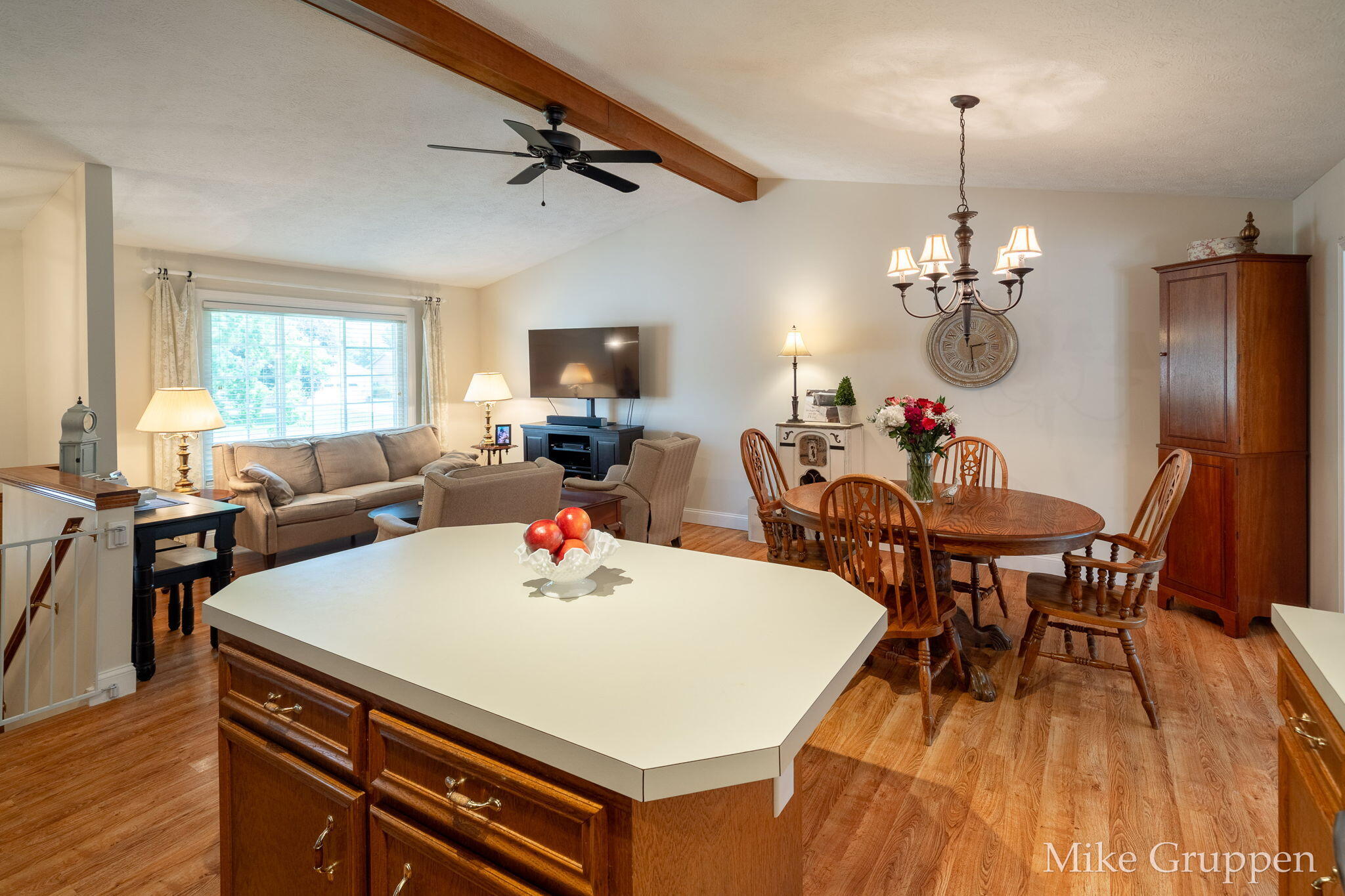 2565 Spring Court Zeeland, MI 49464 - Photo 17 of 49 17-web-or-mls-2565 Spring Court-072