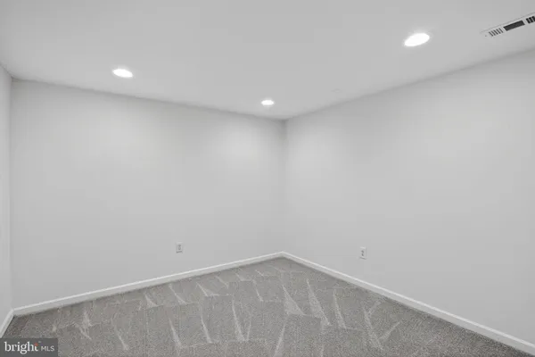 $1,800 | 28 Basalt Drive, Fredericksburg, VA 22406