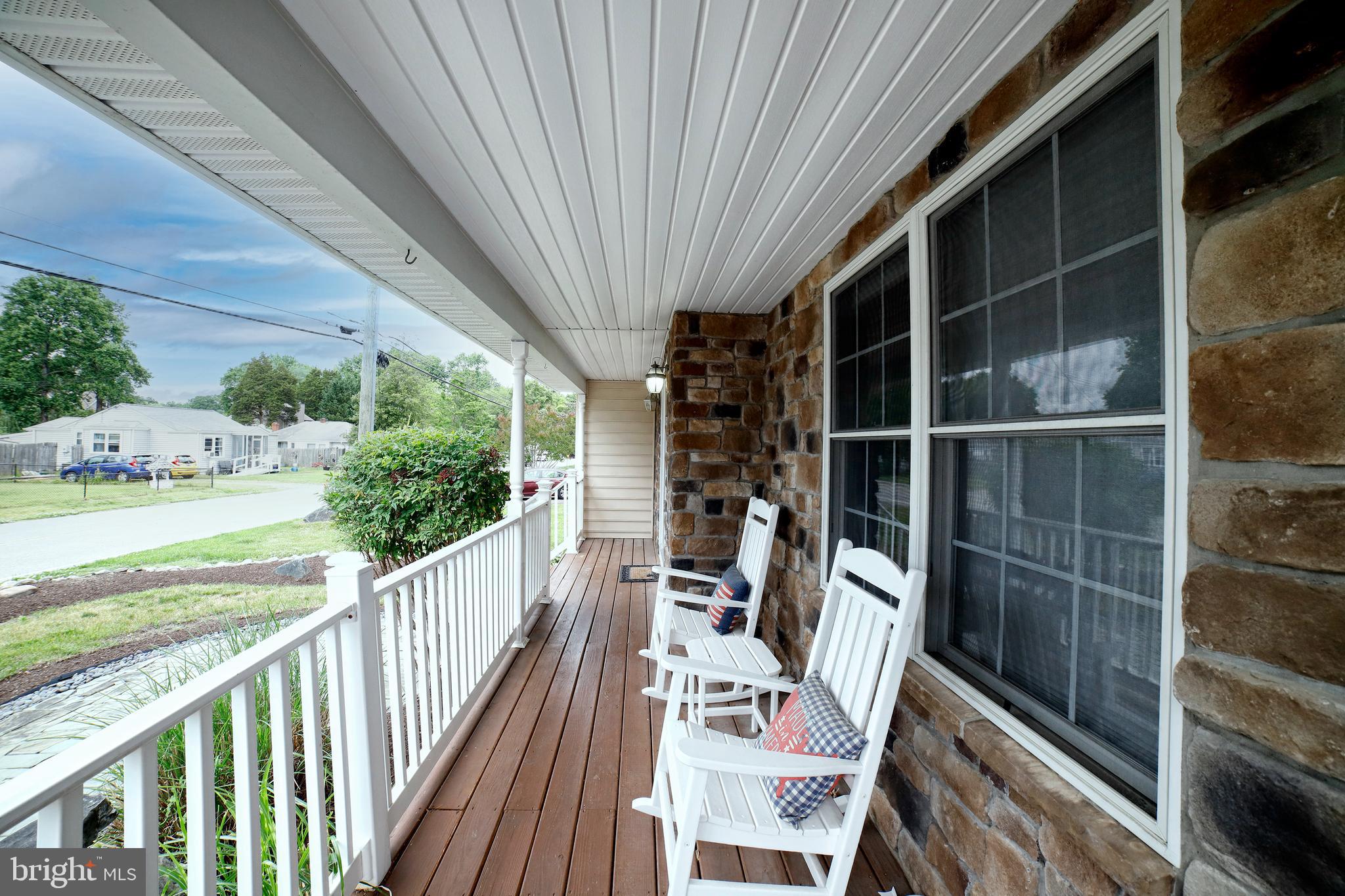 833 Selby Boulevard Edgewater, MD 21037 - Photo 9 of 67