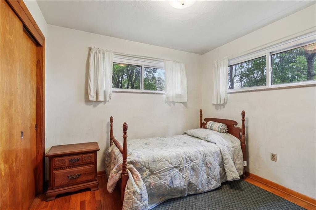 957 Cherry Lane Road Apollo, PA 15613 - Photo 16 of 38 a bedroom with a bed and a window