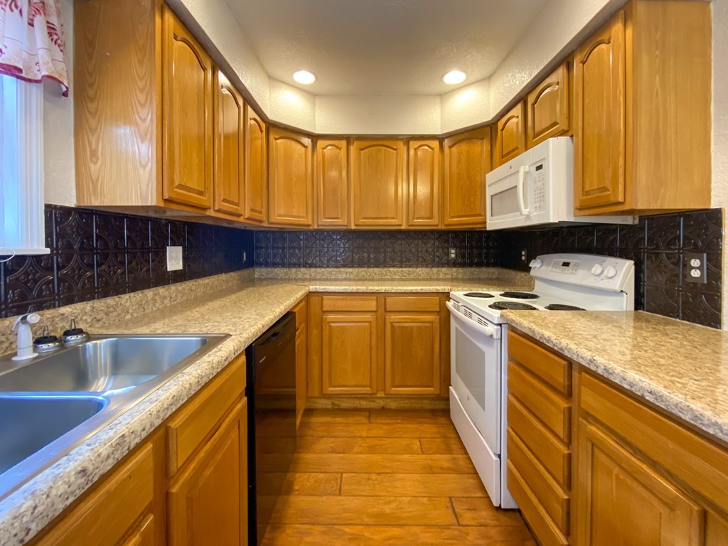 703 Haley Street Athens, TN 37303 - Photo 9 of 14 Gallery Image 9