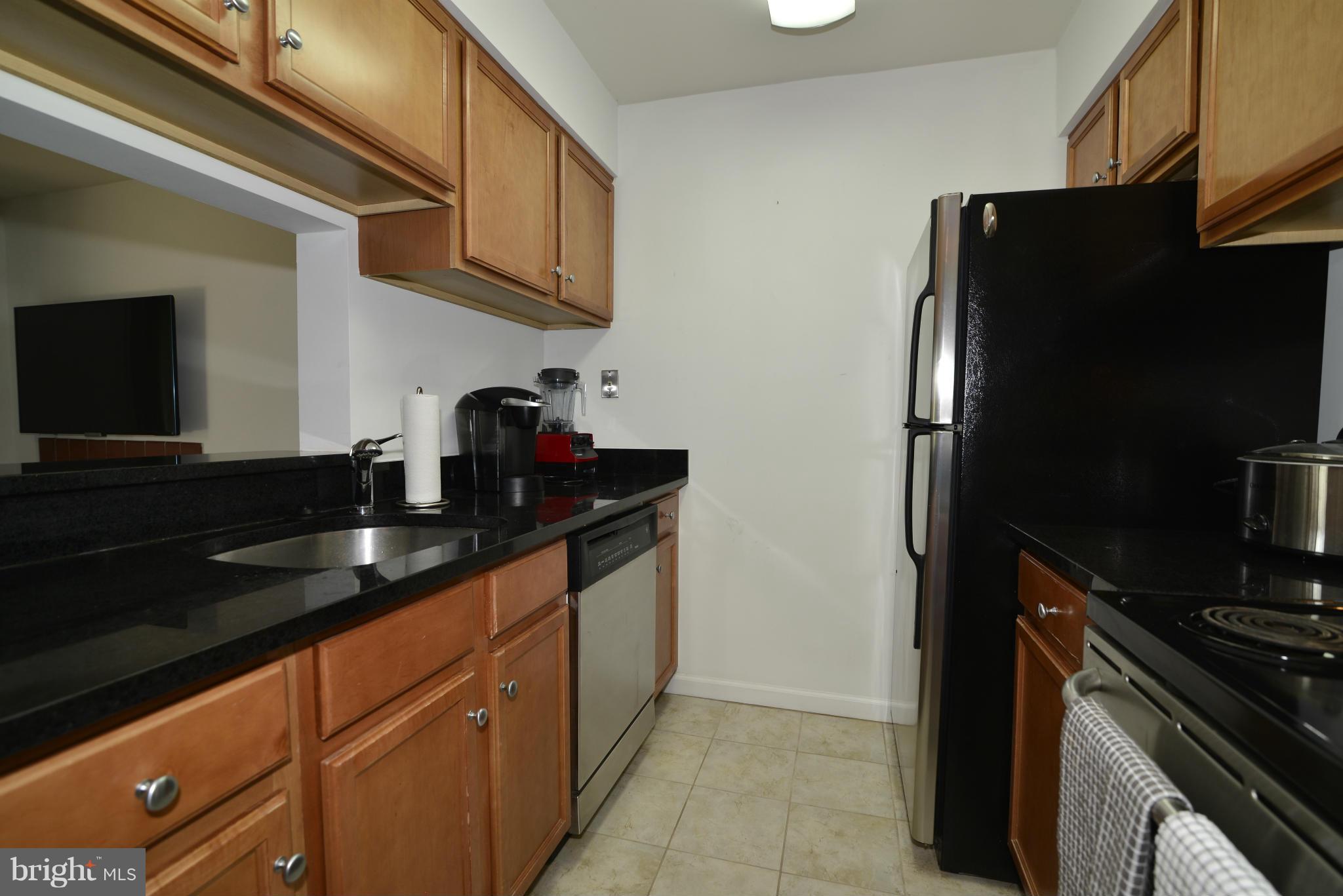 1732 Ascot Way, Unit J Reston, VA 20190 - Photo 15 of 25 Kitchen