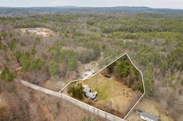 $530,000 | 60 Batchelder Road, Raymond, NH 03077