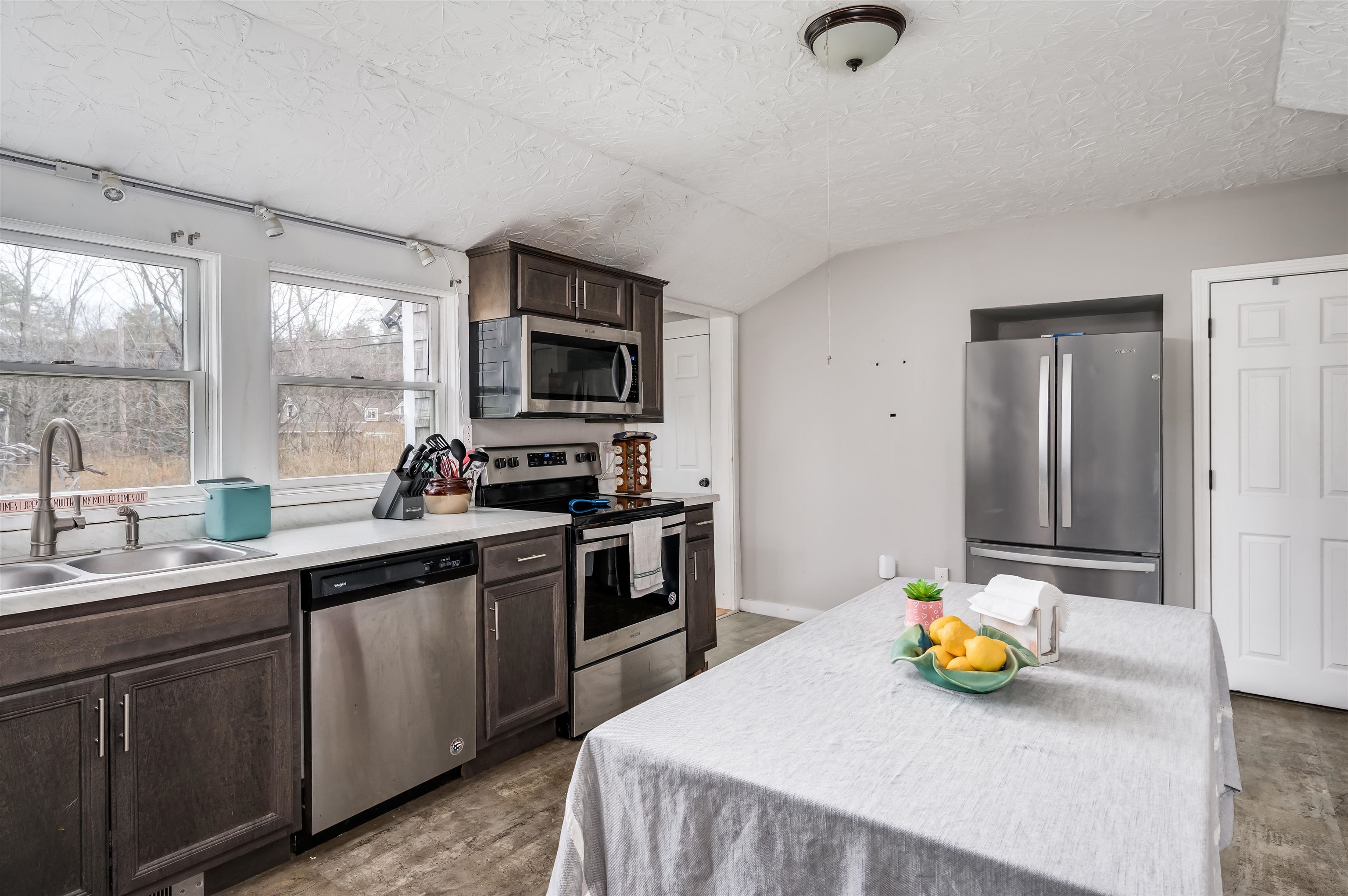 60 Batchelder Road Raymond, NH 03077 - Photo 20 of 52