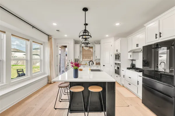 $2,795 | 516 Ahern Court, Liberty Hill, TX 78642