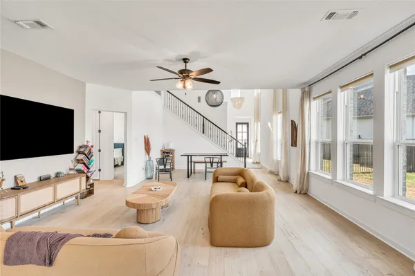 $2,795 | 516 Ahern Court, Liberty Hill, TX 78642