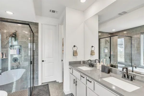 $2,795 | 516 Ahern Court, Liberty Hill, TX 78642