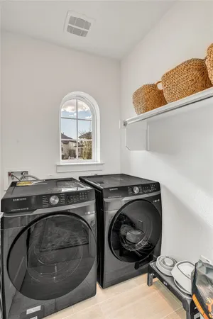 $2,795 | 516 Ahern Court, Liberty Hill, TX 78642