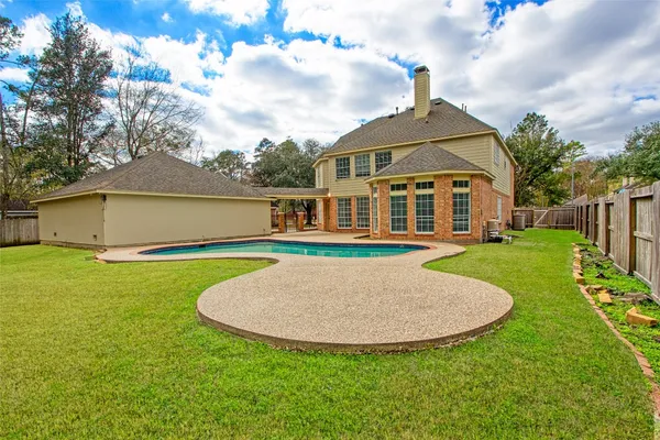 $700,000 | 14010 Lakewood Crossing Boulevard, Houston, TX 77070