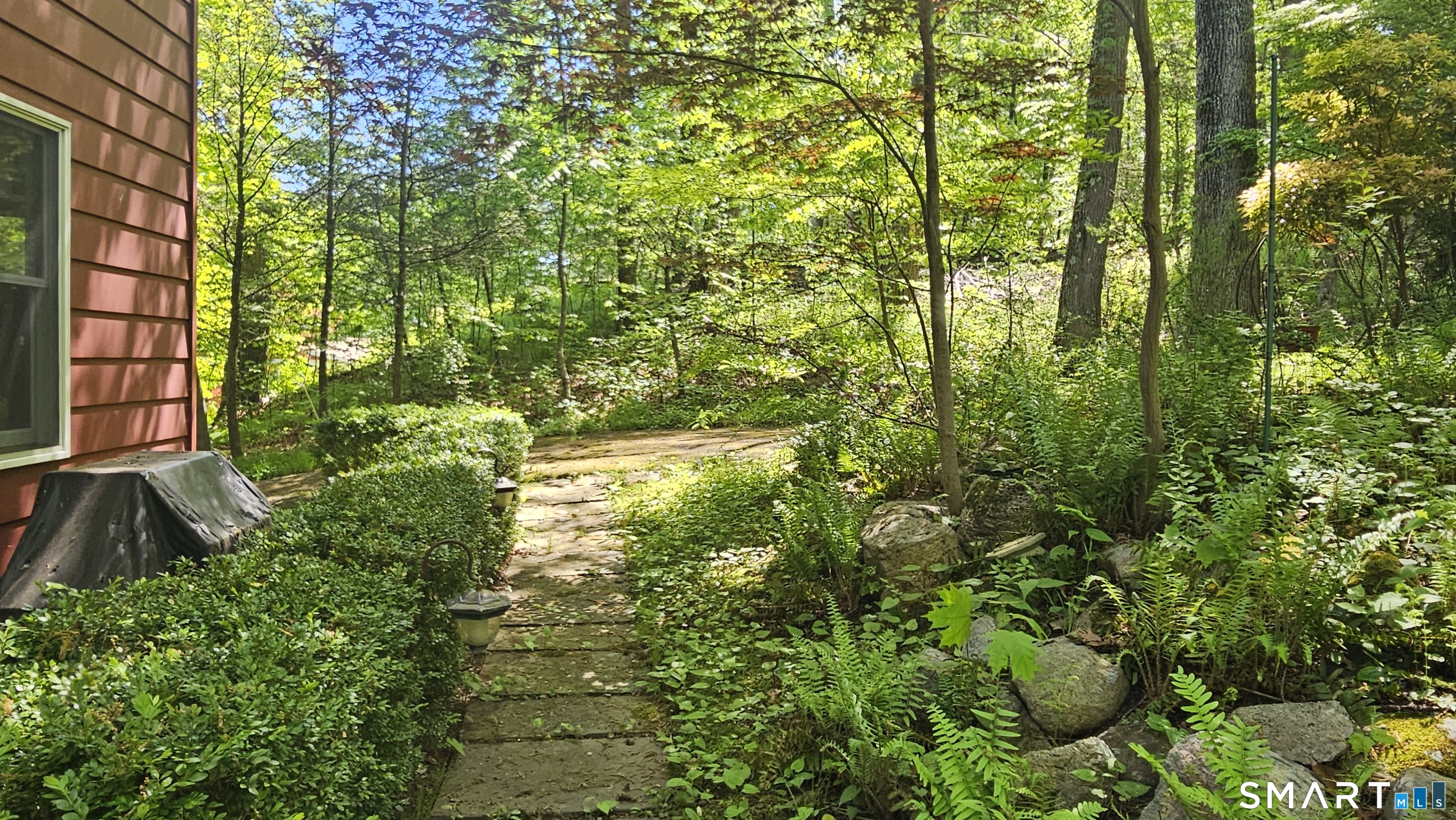 29 Carol Street Danbury, CT 06810 - Photo 29 of 40