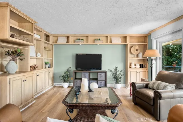 $2,625,000 | 23 Quarterhorse Lane, Rolling Hills Estates, CA 90274