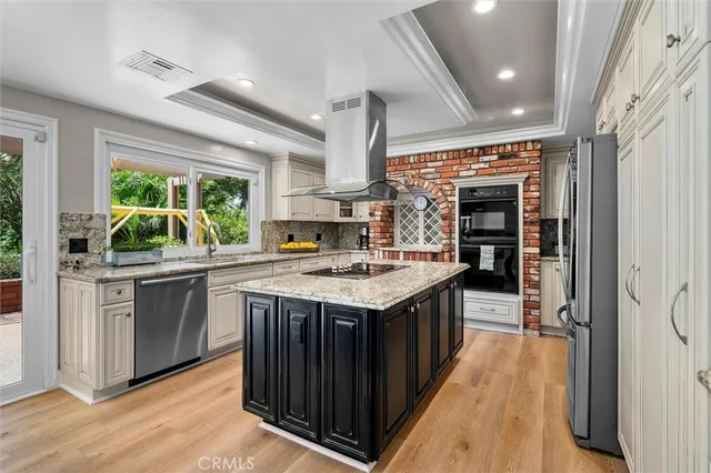 $2,625,000 | 23 Quarterhorse Lane, Rolling Hills Estates, CA 90274