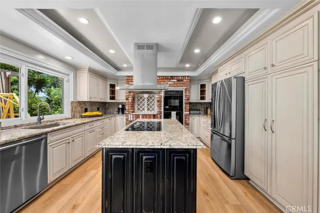 $2,625,000 | 23 Quarterhorse Lane, Rolling Hills Estates, CA 90274