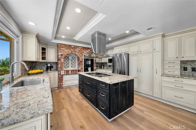 $2,625,000 | 23 Quarterhorse Lane, Rolling Hills Estates, CA 90274