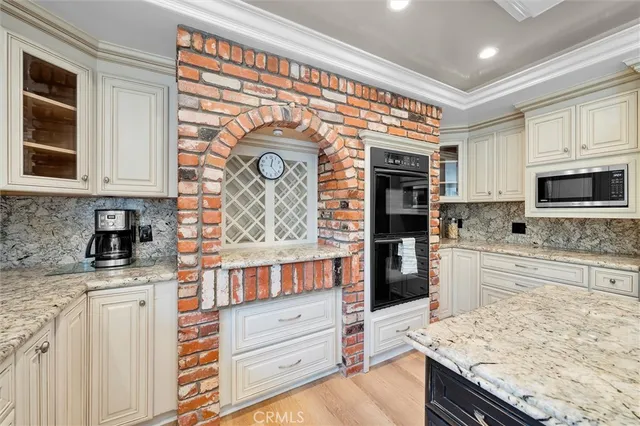 $2,625,000 | 23 Quarterhorse Lane, Rolling Hills Estates, CA 90274