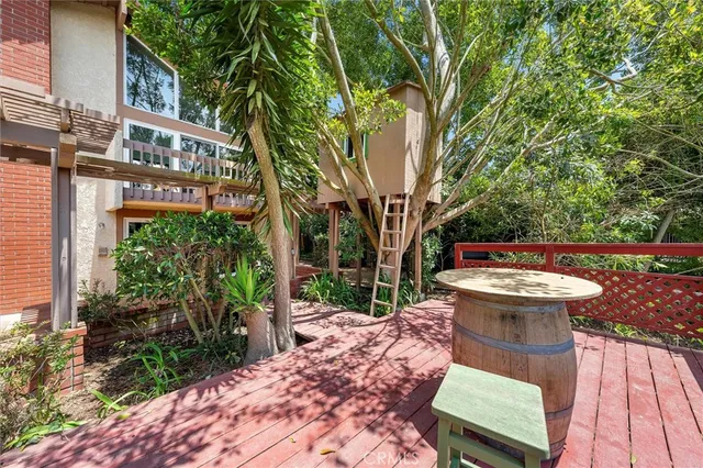 $2,625,000 | 23 Quarterhorse Lane, Rolling Hills Estates, CA 90274